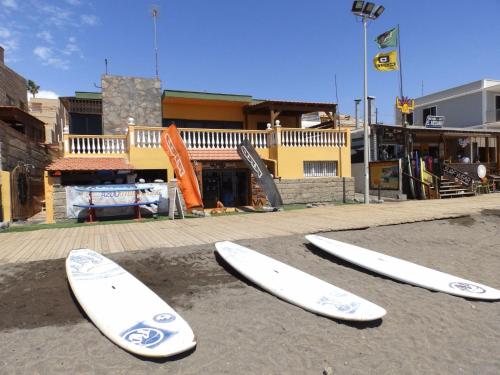 Holiday Home Haus mit Wifi und Terrasse direkt am Strand by Interhome