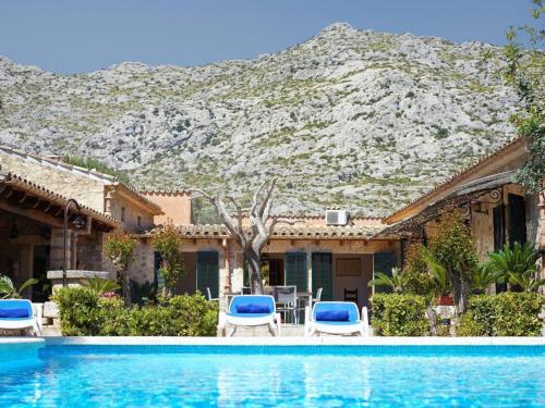 Holiday Home Charmante ländliche Villa Martorell mit Schwimmbad by Interhome