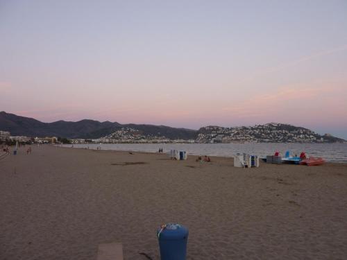 Apartment Bucht von Rosas Katalonien Spanien by Interhome