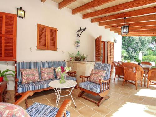 Holiday Home Schöne Villa in Pollensa mit beheiztem Pool by Interhome