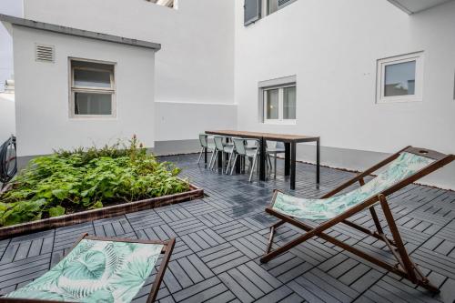 GuestReady - Charming Apartment with Patio