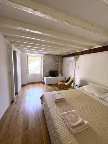 Studio apartman Old town