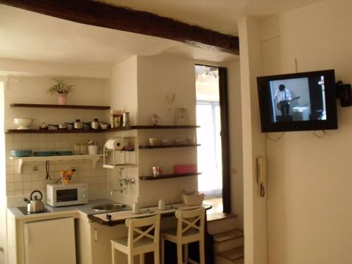 Apartment in Trastevere im Herzen von Rom by Interhome