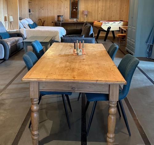 Fotografie z fotogalerie ubytování Grange rénovée v destinaci Saint-Gineis-en-Coiron