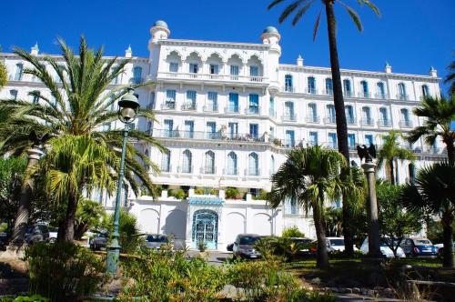 Gallery image of L'Orient Palace Apartments in Menton