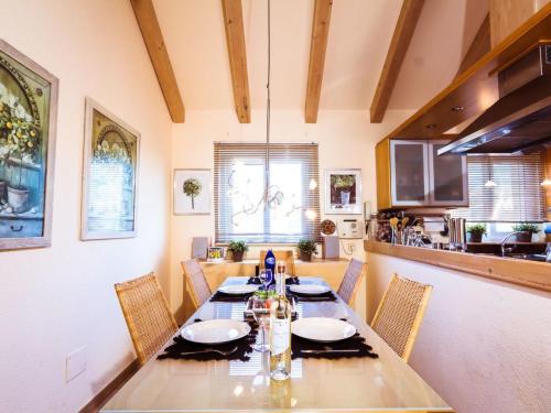 Holiday Home Strandnahes Ferienhaus Hibiscus mit privatem Pool by Interhome