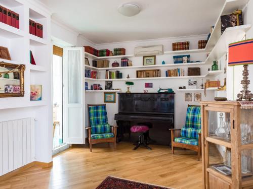 Apartment Rom Dachgeschoss mit Terrasse by Interhome