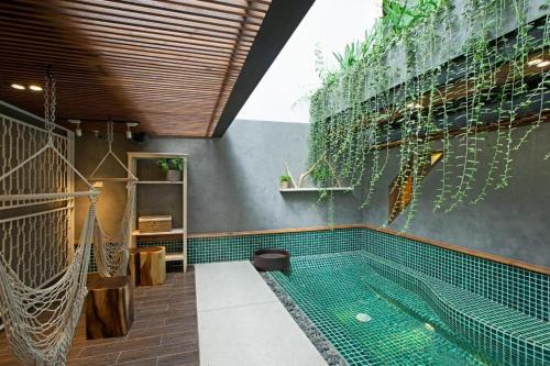 Hồ bơi trong/gần Nap Am - Dalat