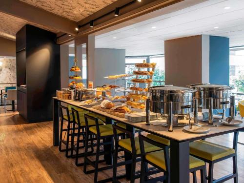 Mad på hotellet eller i nærheden