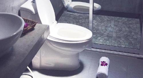 Phòng tắm tại V Valley Resort