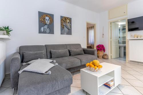 Easy Living City Apartment