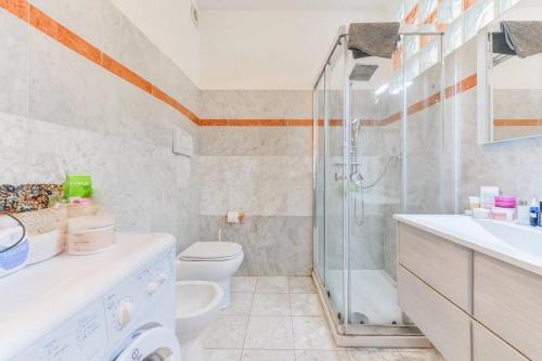 NoLo - Top Floor Bright Apartment - Metro Pasteur