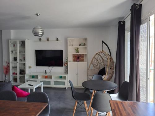 Et tv og/eller underholdning på Bright