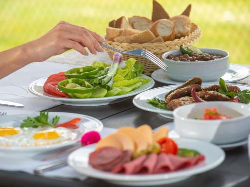 Mad på hotellet eller i nærheden