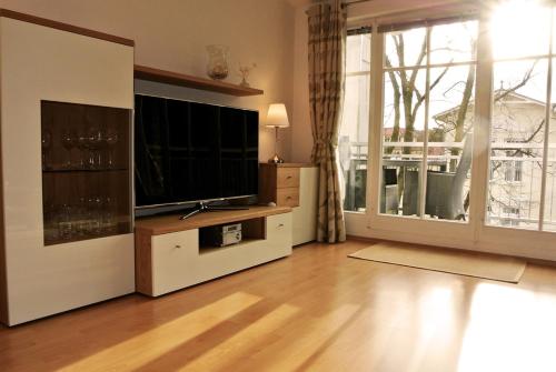 TV/trung tâm giải trí tại Alexandra - 13-20