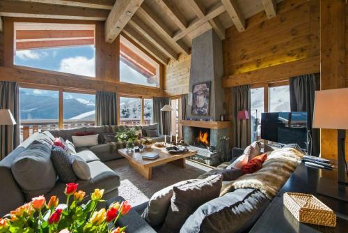 Refined Verbier Chalet With Scenic Views