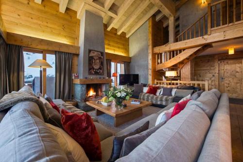 Refined Verbier Chalet With Scenic Views