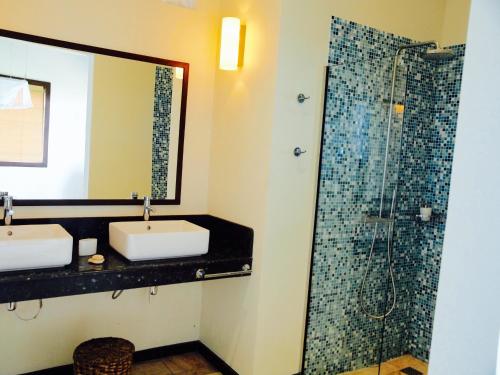 Un baño de Little Tamarind