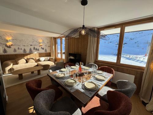 Appartement neuf et cosy les Tommeuses vue splendide, sur piste, Tignes Val Claret