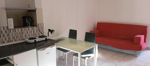 Küche/Küchenzeile in der Unterkunft apartement des Romains