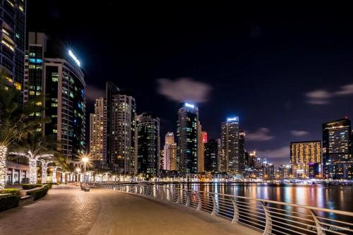 New! Amazing Studio wBalcony and Marina Eye Views