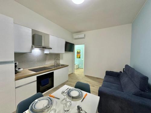 Lucania Azzurra Apartment, Elegante e Confortevole, con Metro M3 sotto casa, collegamento diretto a Duomo di Milano e Stazione Centrale