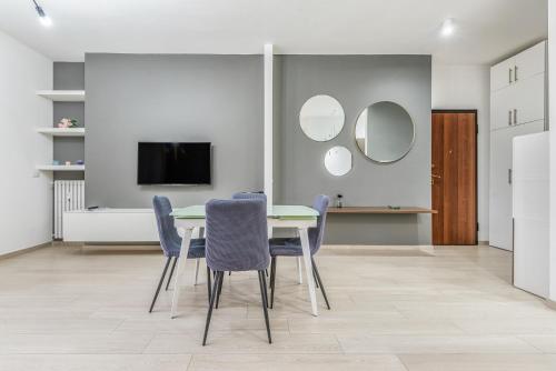 Milano Via Valsesia 4 Pax Wi-Fi