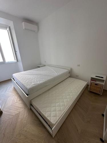 New apartment on the way to Metro C Colosseum