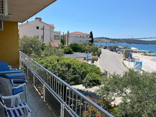 Apartment Sorriso - 1ST ROW BY THE BEACH