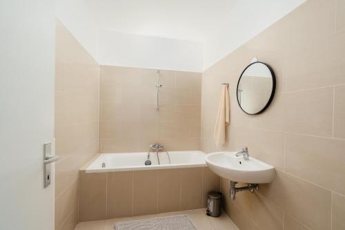 Delightful Apartment with Private Balcony in Perfect Location of Vienna