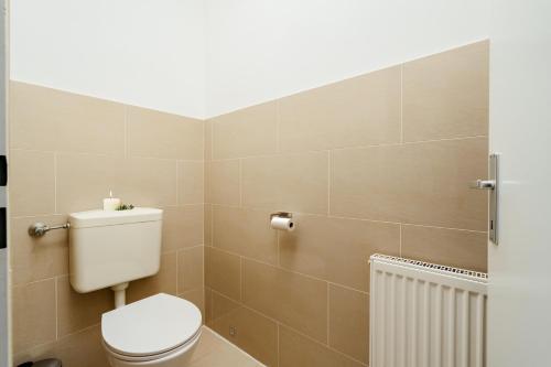 Delightful Apartment with Private Balcony in Perfect Location of Vienna