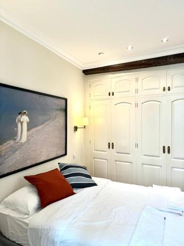 Ongi Etorri to the heart of the Old Town!