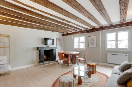 Stylish apartment in Le Marais
