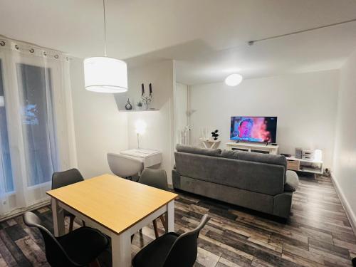 Appartement in der Nähe des Paul Constans Lycee