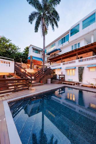 Piscina a Serenity Rincon Guesthouse o a prop