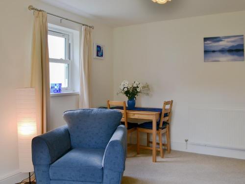 Khu vực ghế ngồi tại 11 Elm Court