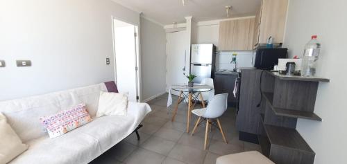 Een keuken of kitchenette bij I A pasos de la playa y del centro