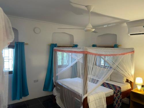 Llit o llits en una habitació de Jacob's Inn