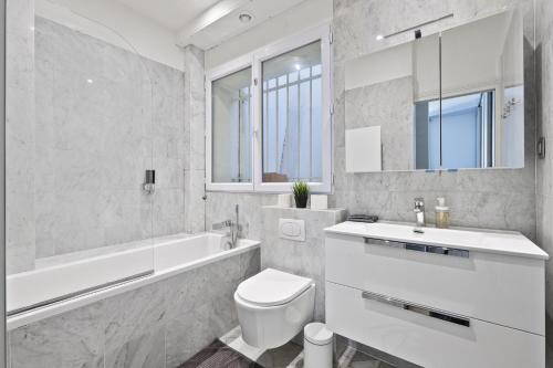 Quartier Champs-Élysées 1 Bedroom Apartment Free Netflix