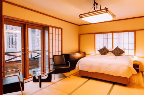 Double Black Hotel