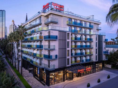 Hampton By Hilton Batumi Center — Property building