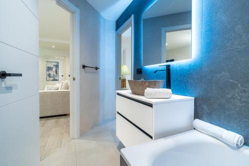 Villa Elviria - Ultimate Luxury with Heated Pool, Sauna & Steam Room