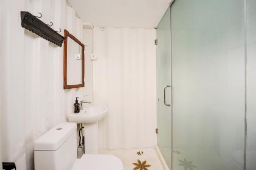 Phòng tắm tại Secret Beach Ahangama, Galle