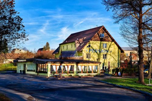 MOTOREST-PENSION U HRACHŮ,s.r.o.