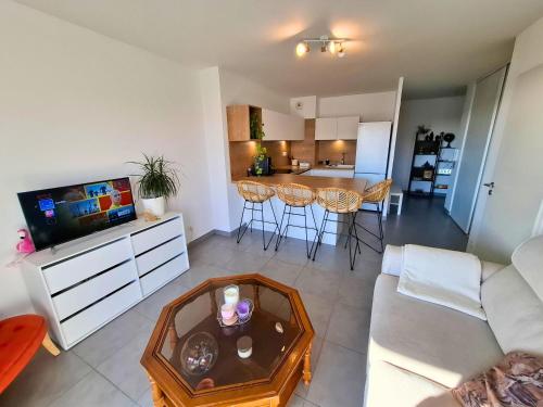 T2 confort proche centre & plages, parking, clim