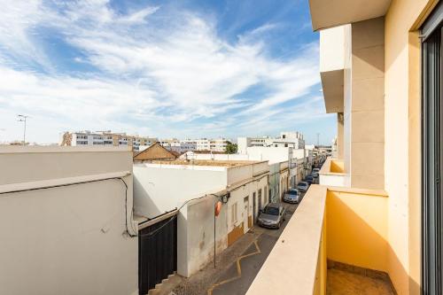 Tatiana 3Br - city center - aircon - wifi - by Homesbyfc
