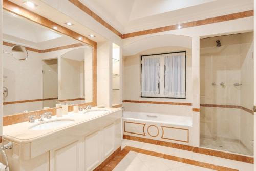 Fairview Villa