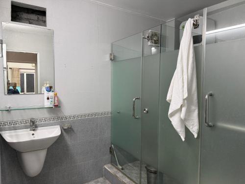 Et badeværelse på Minh Khai homestay