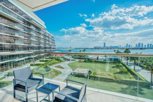 PVH The8 Opulent 3BR Beach Access Sea View
