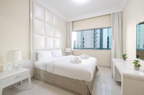 Damac Maison Mall Street! Upgraded Apartments with Views! 2-min Walk to Dubai Mall
